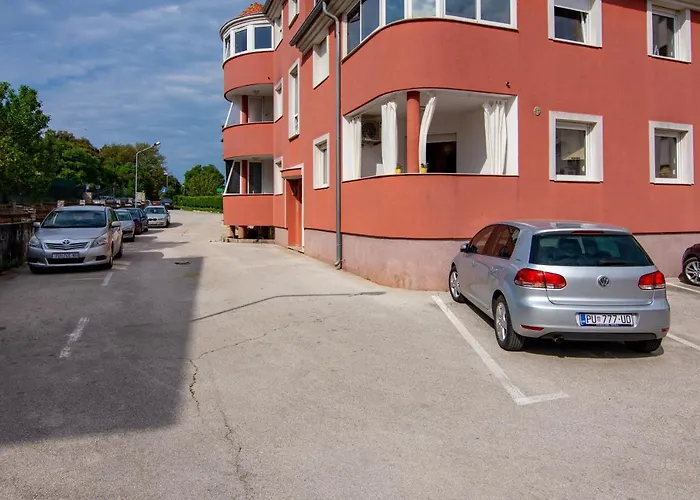 With A Parking Space - 19628 Apartman *
