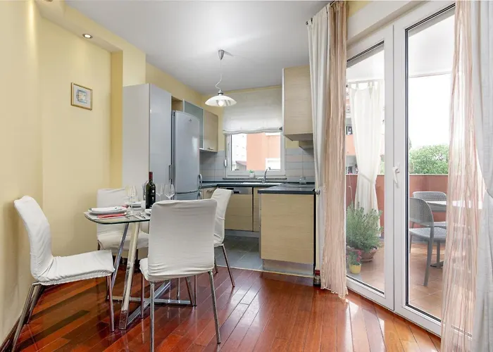 With A Parking Space - 19628 Pula